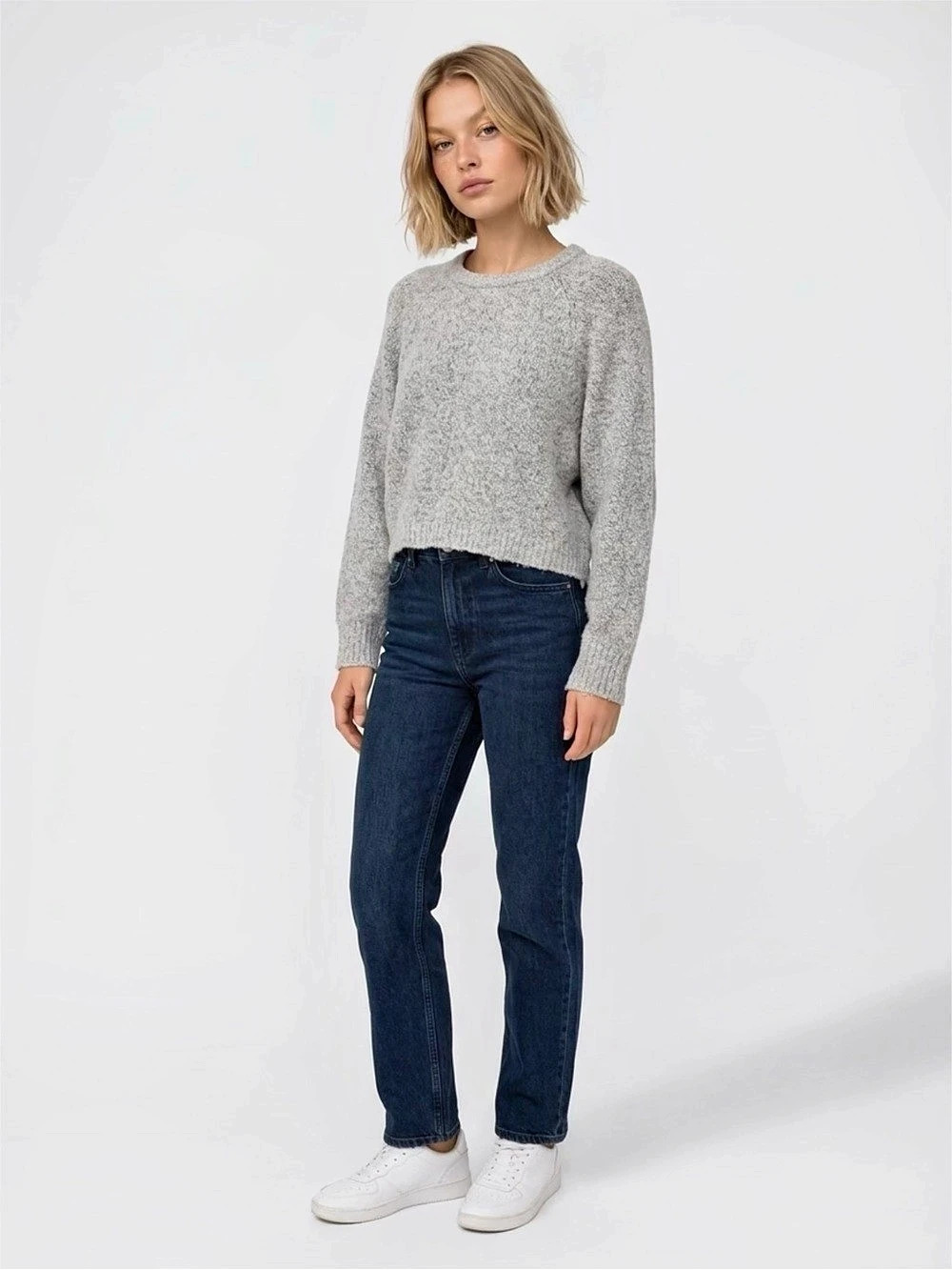 WILLIAM RAST Crewneck Sweater in Gray Size Medium Like New